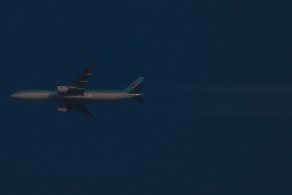 Poland - contrails - Pagina 5 150415_KoreanAir_KAL938_VIE-ICN_HL8216_B77W