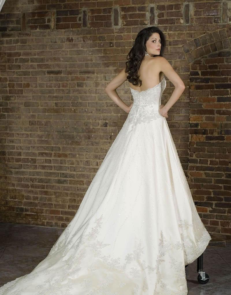 Beautiful bridal gowns that