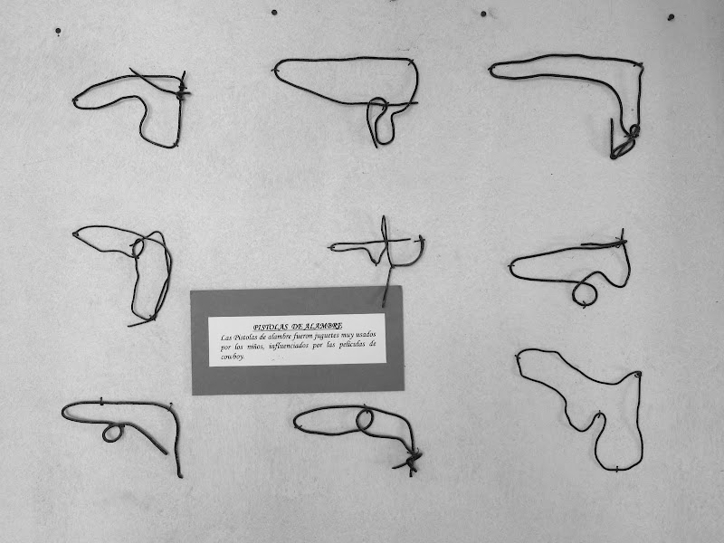 Children's toy guns made out of wire in Humberstone