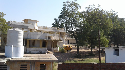 BITS Education High School, Vakhariya mansion , Press Road, GJ SH 89, Khambhat, Gujarat 388620, India, School, state GJ
