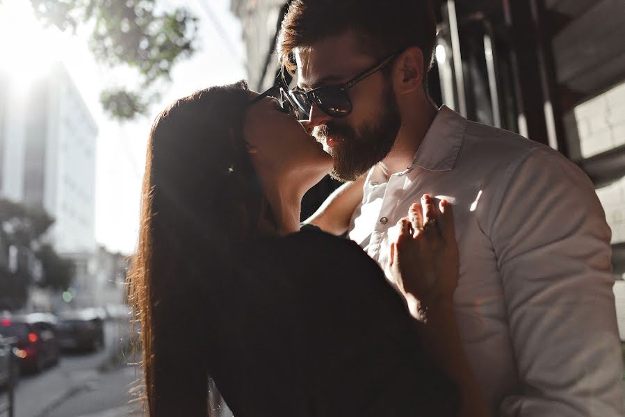 Fotógrafo de casamento Oleg Kaznacheev (okaznacheev). Foto de 10 de fevereiro 2019