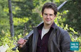 Christopher Paolini Net Worth, Age, Wiki, Biography, Height, Dating, Family, Career