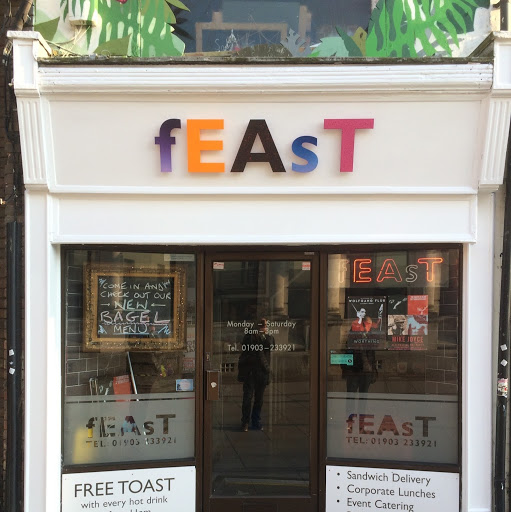 fEAsT logo