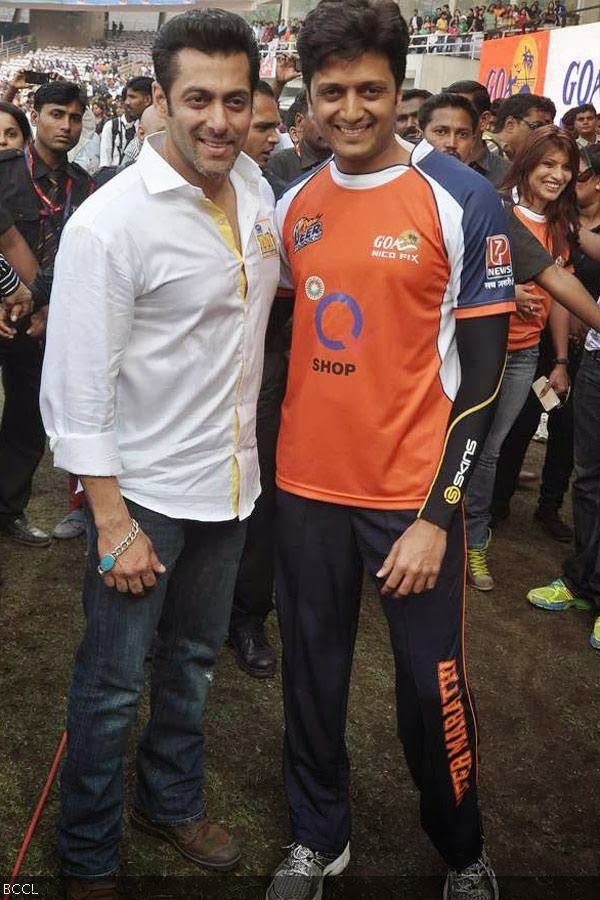 Salman Khan and Riteish Deshmukh during the Celebrity Cricket League 2014, held at the DY Patil Stadium, in Mumbai, on January 25, 2014. (pic: Viral Bhayani)