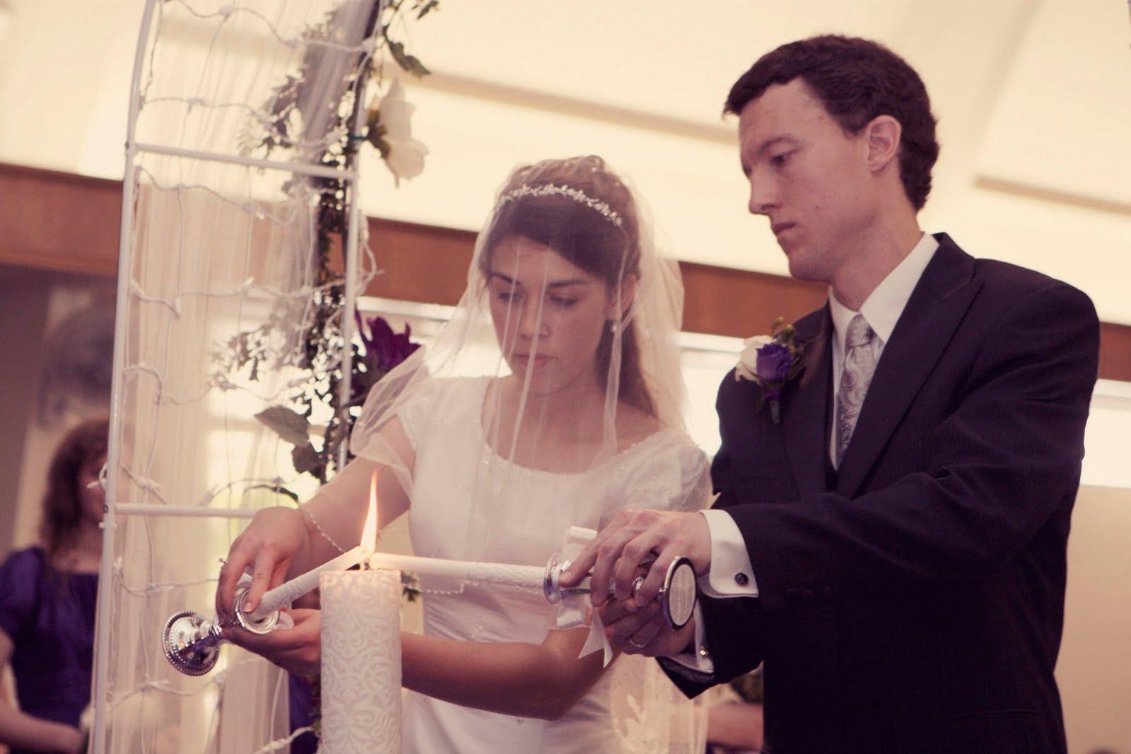 Lighting the unity candle.