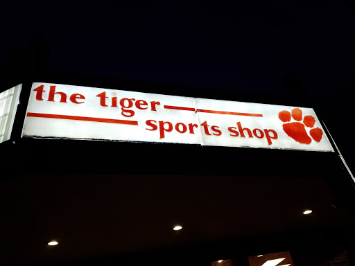 Sportswear Store «Tiger Sports Shop (Downtown)», reviews and photos, 364 College Ave, Clemson, SC 29631, USA