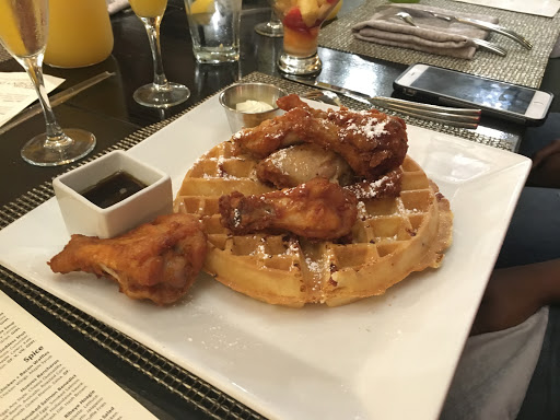 Breakfast Restaurant «White Oak Kitchen + Drinks», reviews and photos, 5011 Westheimer Rd, Houston, TX 77056, USA
