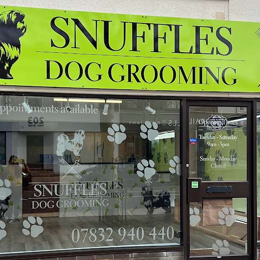 Snuffles Dog Grooming & Pet Supplies Fareham logo