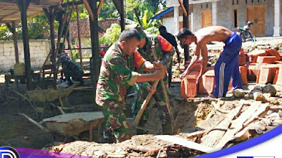 Bersama Warga, Babinsa Kemusu Rehap RTLH