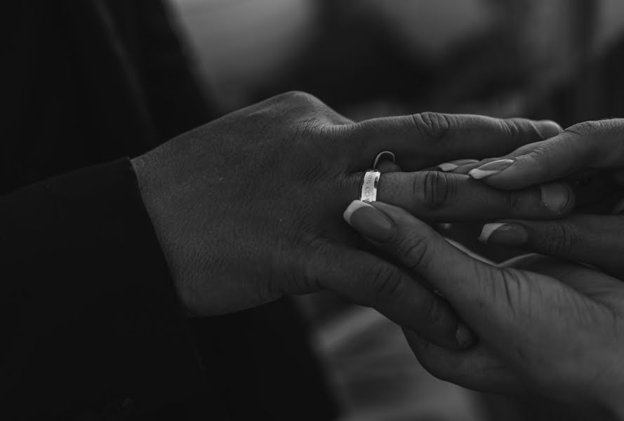 Fotógrafo de casamento Sergey Kolcov (serkol). Foto de 31 de março 2022