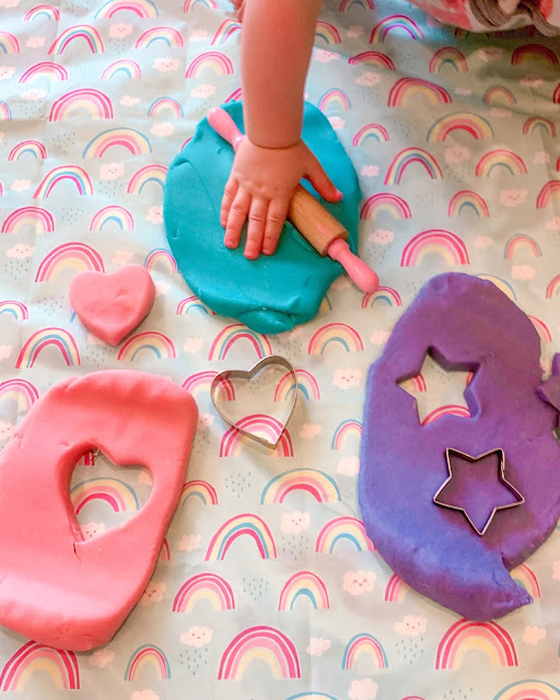 The Best Play Dough (easy homemade playdough) - The Lindsay Ann