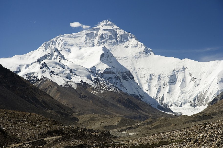 everest-1199431_1280.jpg