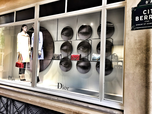 DIOR