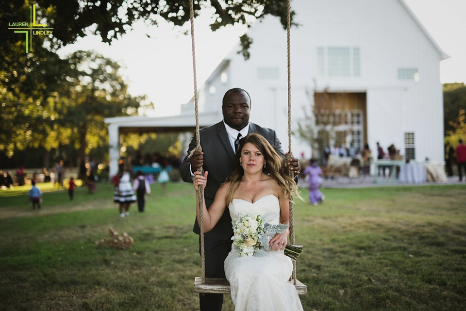 white sparrow barn wedding