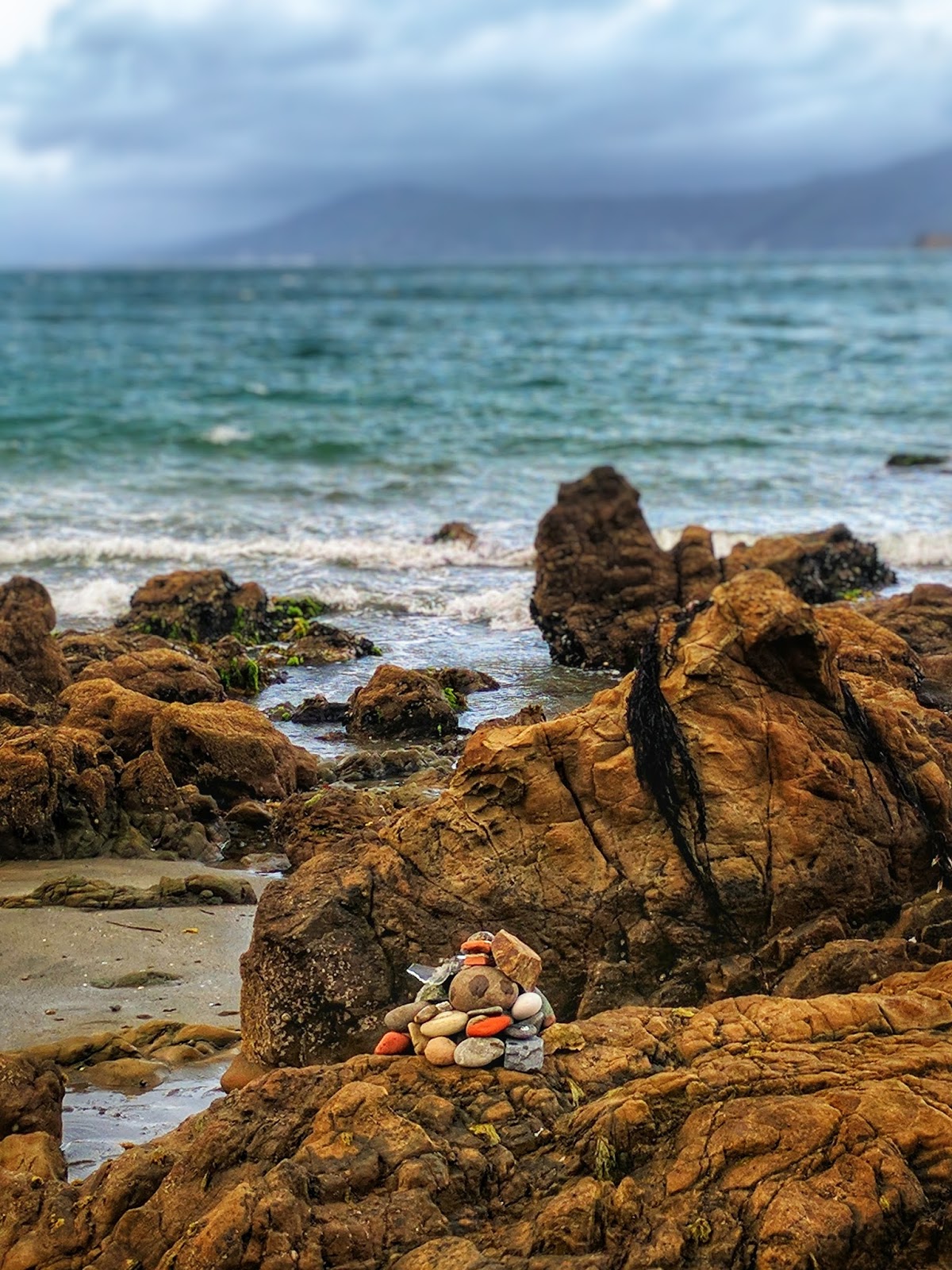 Julian Carvers Wellington memorial on Seatoun rocks (Jan 2016)