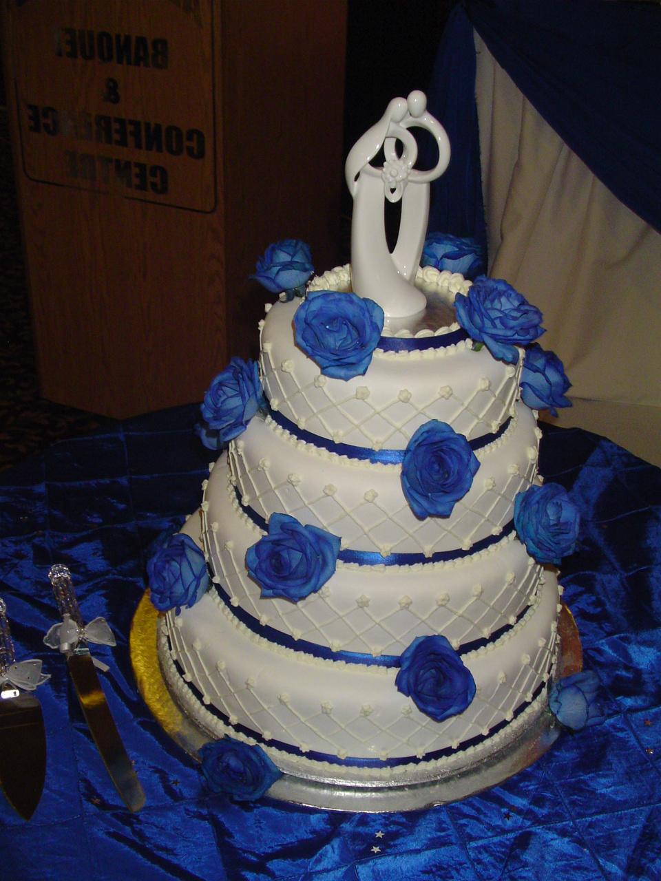 3 Tier    Elegance    in Blue