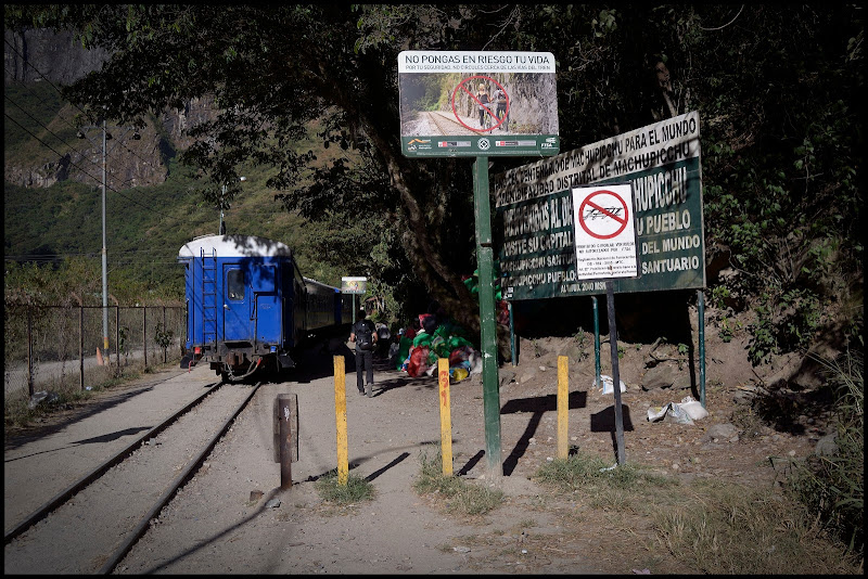 DE OLLANTA A AGUAS CALIENTES POR LA HIDROELÉCTRICA - MÁGICO Y ENIGMÁTICO PERÚ/2016. (19)