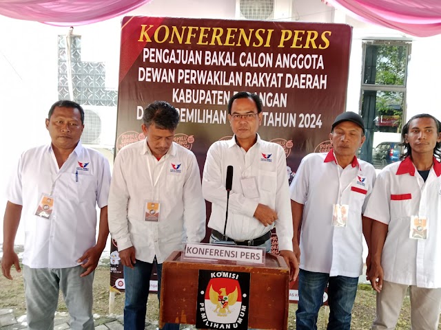DPD Partai Perindo Balangan Mendaftar Bacaleg di Hari Akhir Pendaftaran