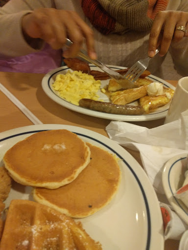 Restaurant «IHOP», reviews and photos, 235 US-44, Raynham, MA 02767, USA