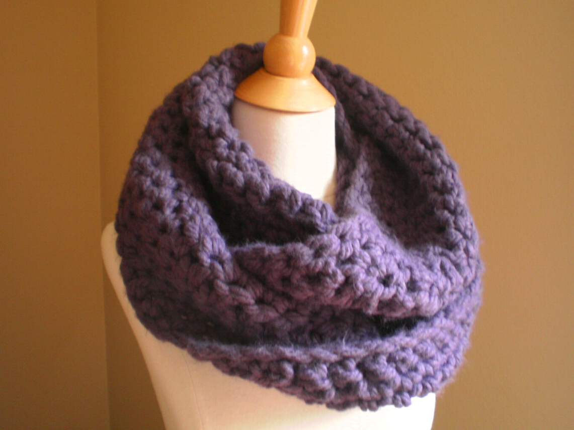 this quick-crochet cowl