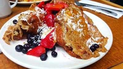 Photos of The Broken Yolk Cafe