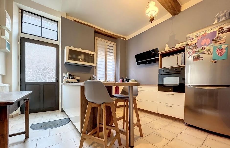 Vente maison 5 pièces 117 m² à Villeneuve-sur-Yonne (89500), 140 000 €