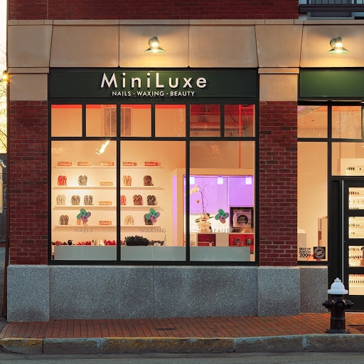 MiniLuxe Lexington logo