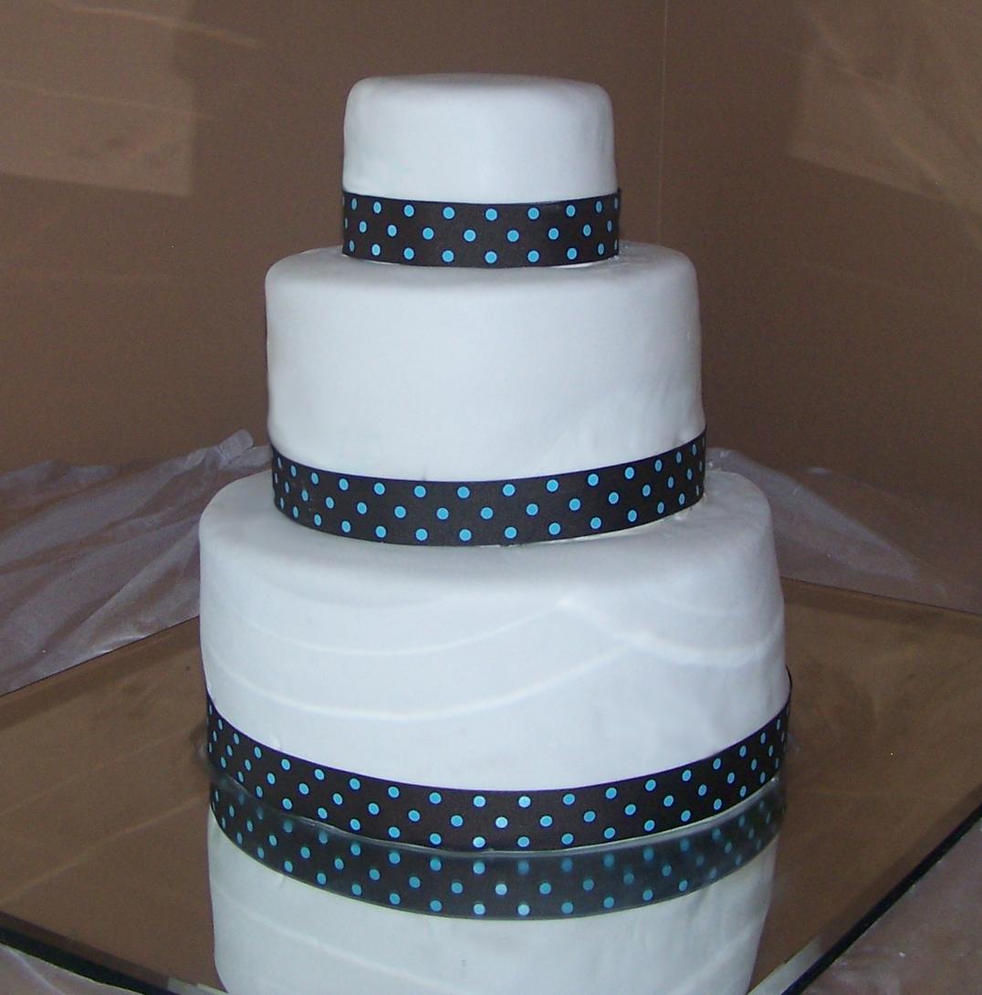 This is a round wedding cake