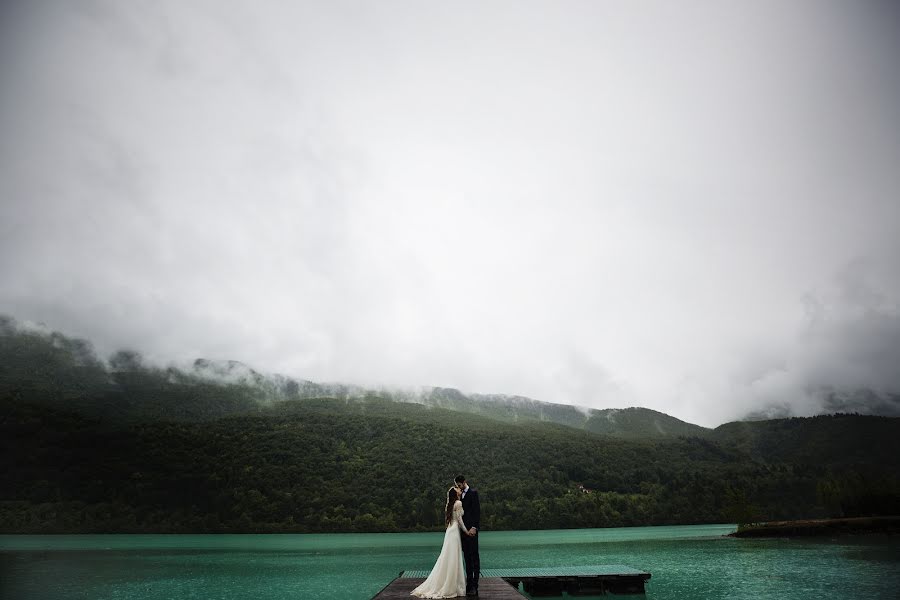 Wedding photographer Vlădu Adrian (vladuadrian). Photo of 9 June 2018