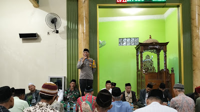 Kegiatan Safari Ramadhan Di Masjid Baitus Sobirin Desa Beton Oleh Kapolsek Menganti