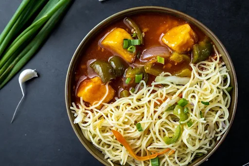 Hot Garlic Paneer & Hakka Noodles