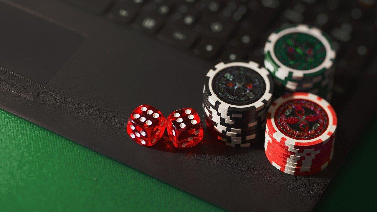 Dice Chips Online Gambling - Free photo on Pixabay