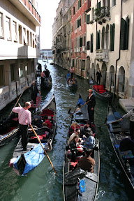 Lots of gondolas