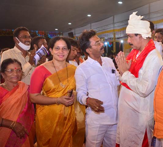 Raveendra Shetty Ulidottu | ಡೇರೆ ಮುಕ್ತ ಕರ್ನಾಟಕ ನನ್ನ ಗುರಿ: ಅಲೆಮಾರಿ ನಿಗಮ ಅಧ್ಯಕ್ಷ ರವೀಂದ್ರ ಶೆಟ್ಟಿ ಉಳಿದೊಟ್ಟು Raveendra Shetty Ulidottu | ಡೇರೆ ಮುಕ್ತ ಕರ್ನಾಟಕ ನನ್ನ ಗುರಿ: ಅಲೆಮಾರಿ ನಿಗಮ ಅಧ್ಯಕ್ಷ ರವೀಂದ್ರ ಶೆಟ್ಟಿ ಉಳಿದೊಟ್ಟು