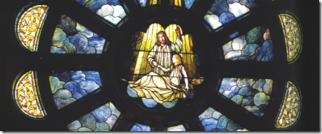 03 Jarius’ Daughter (notice how this window resembles Christ Healing) on the Northern wall - Cópia (5)