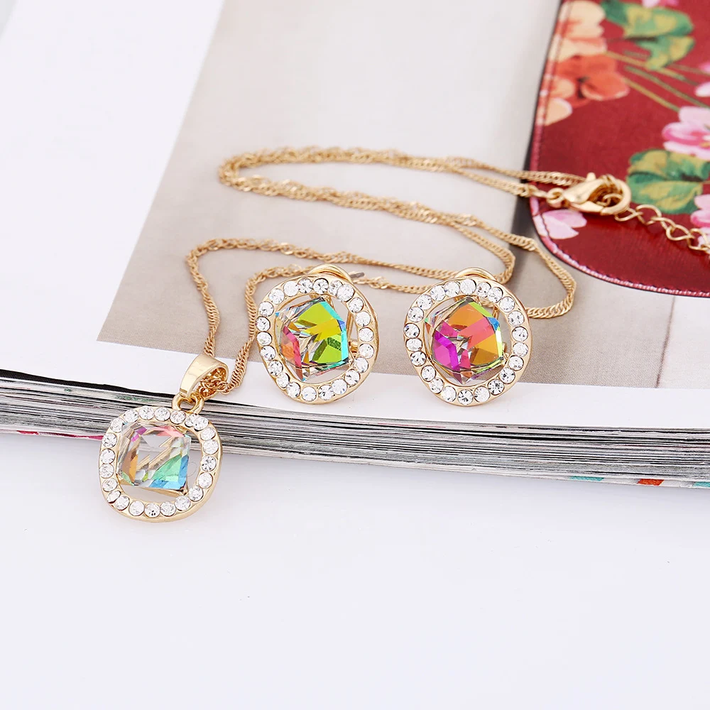 images slider number - 3