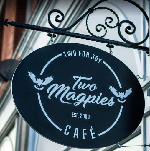 Two Magpies Cafe Ratcliff logo