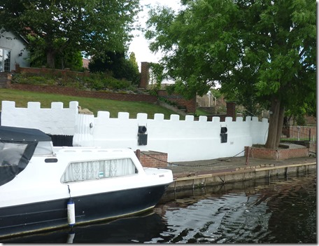 8 crenellations at barrow