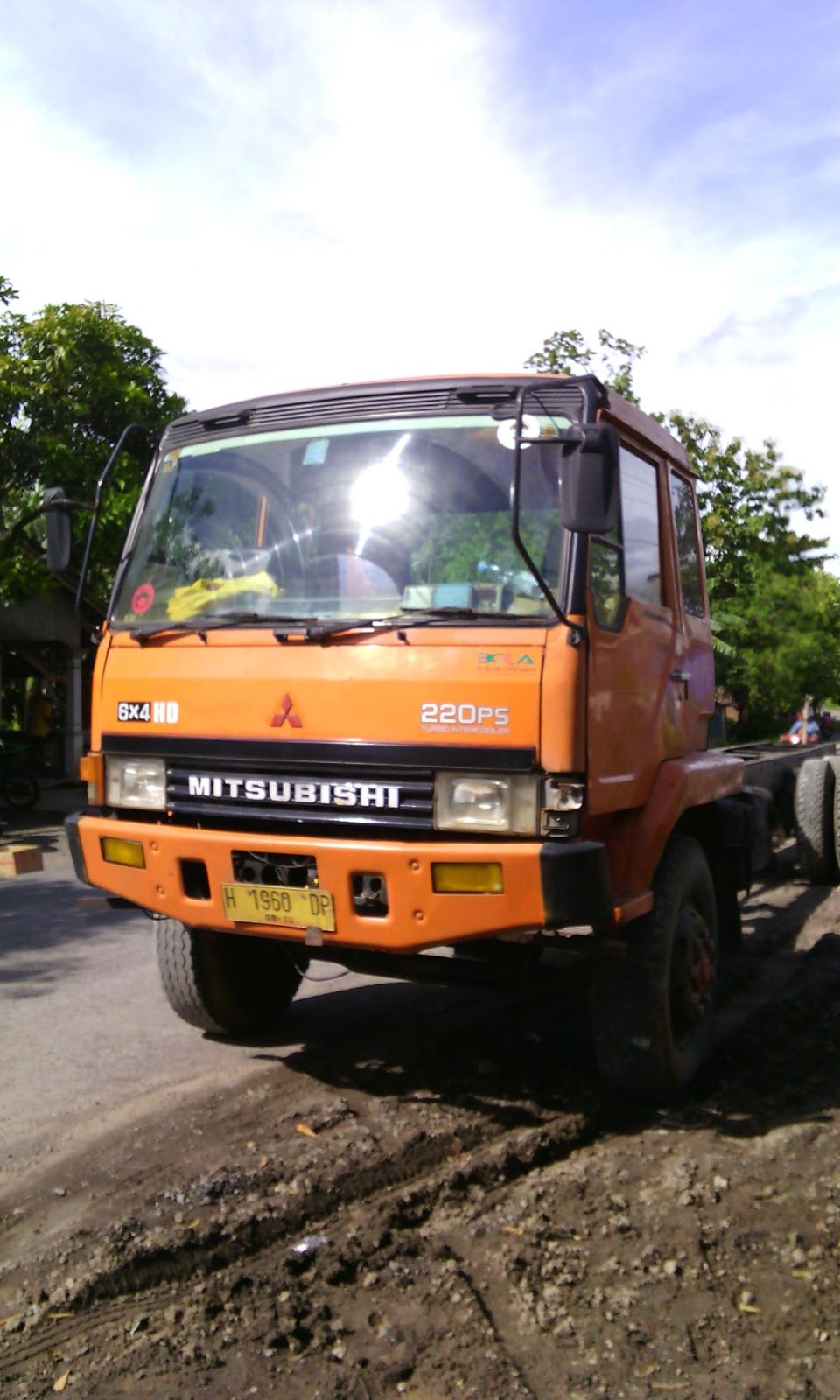 JUAL MOBIL BEKAS: Dijual Fuso 6x4 th 2008