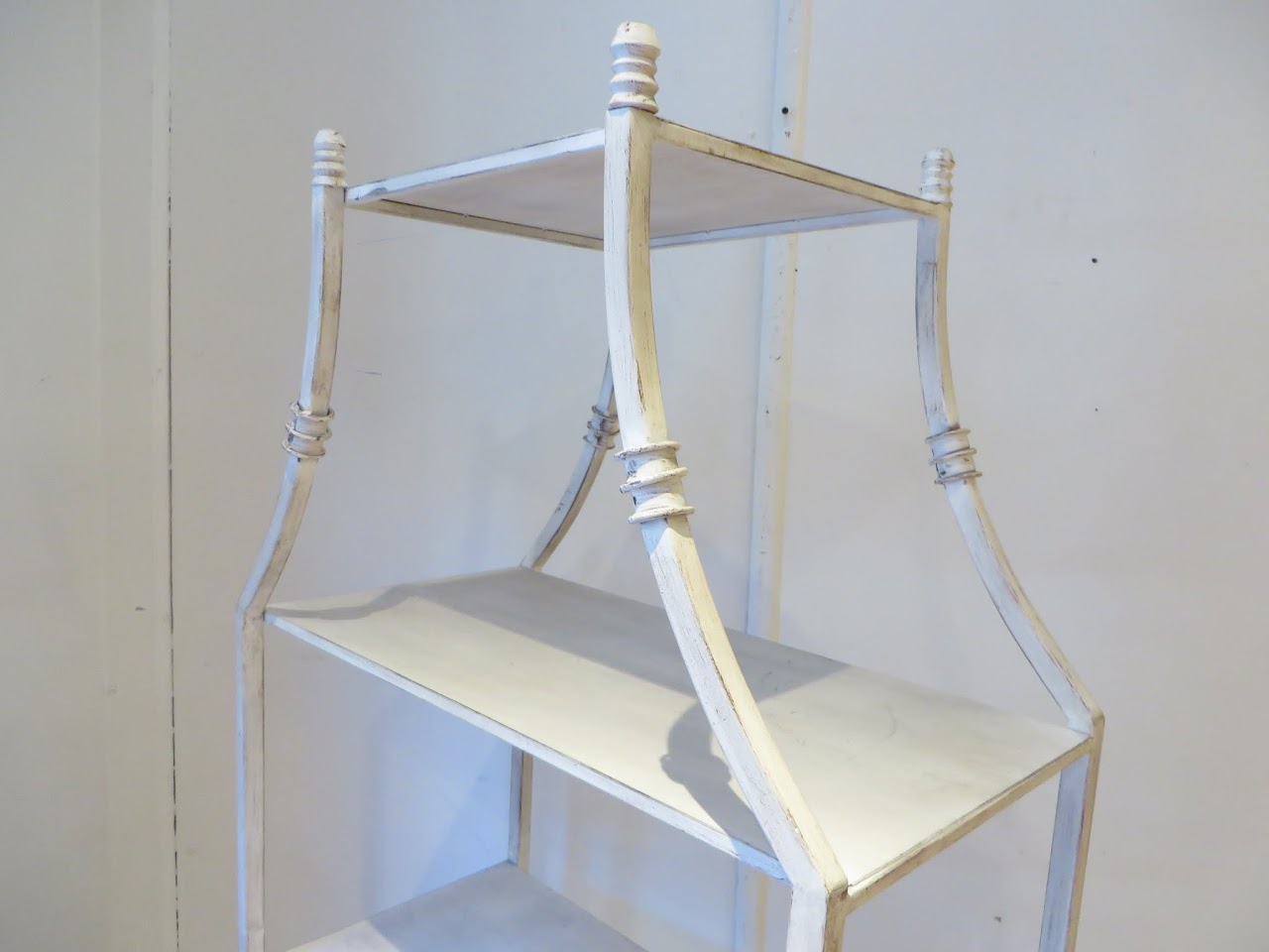 Shabby Chic Etagere 2