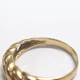 14K Gold Pierced Ring