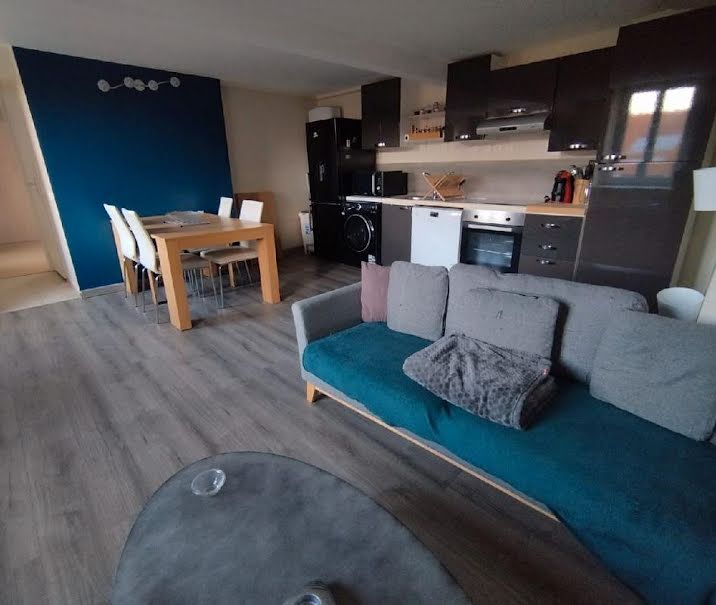 Location  appartement 3 pièces 55 m² à Chatonnay (38440), 750 €