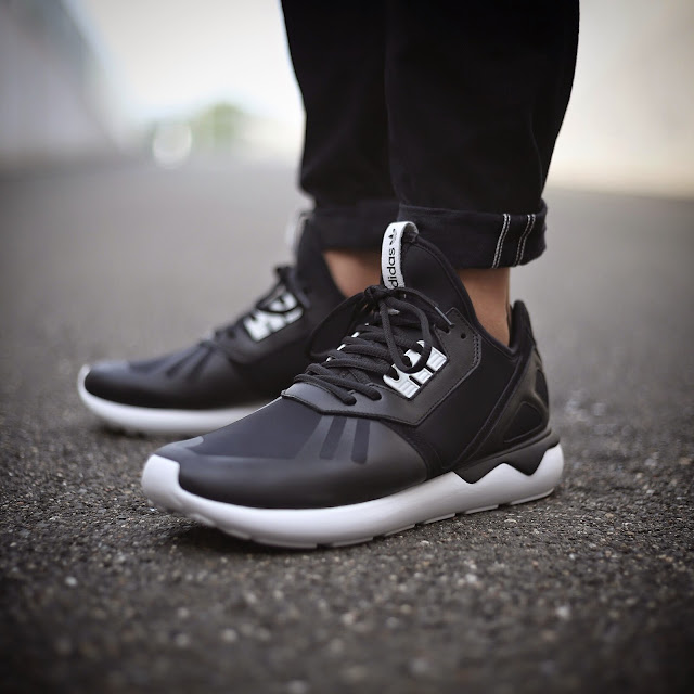 tubular on feet