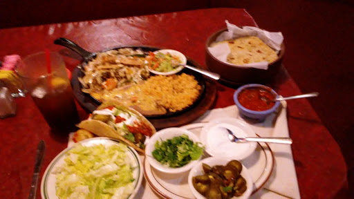 Mexican Restaurant «Los Perez Mexican Restaurant», reviews and photos, 9439 Hwy 6, Houston, TX 77083, USA