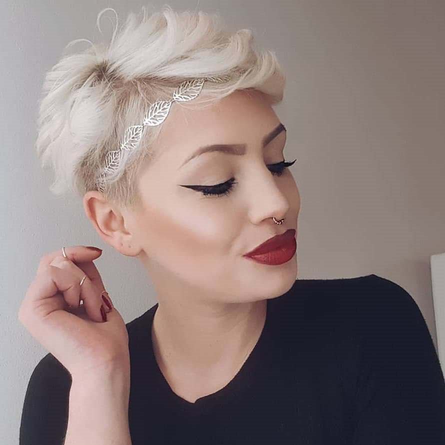 40+ Funky Funky Short Pixie Haircut for 2019 - Fashionre