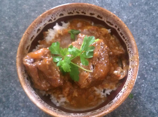 Oxtails and rice a good warm meal on a cold day!!