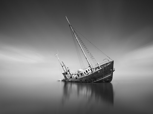 shipwreck_by_latyrx-d63swtx-2013-03-15-07-05.jpg