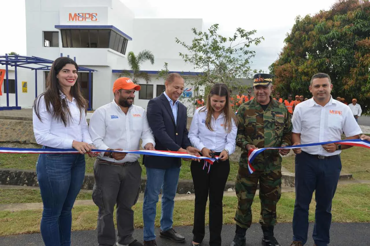 MOPC habilita nuevo punto de servicio de Asistencia Vial y Paso Rápido en La Penda, autopista Duarte este punto de servicio contará con las unidades de la COMIPOL  