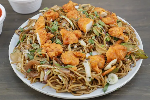 Egg Chicken Hakka Chowmein