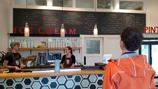 Ice Cream Shop «Molly Moon’s Homemade Ice Cream», reviews and photos, 2615 NE 46th St, Seattle, WA 98105, USA